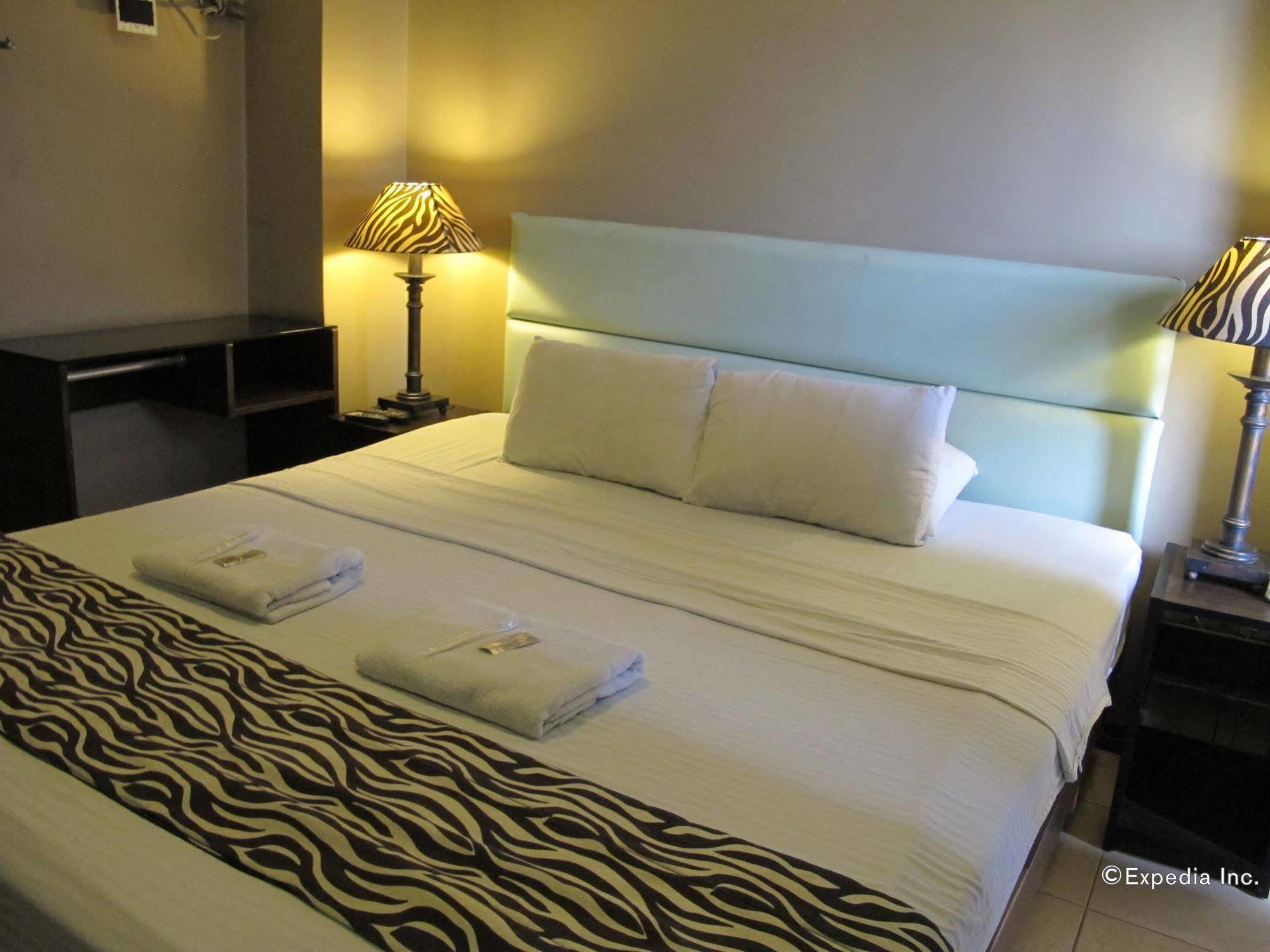 Reddoorz Plus New Era Budget Hotel Mabolo Former Reddoorz Near Landers Superstore Cebu City Экстерьер фото